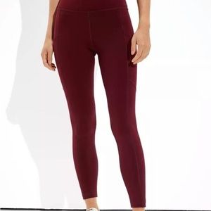 American Eagle The Everything Pocket Maroon Leggings